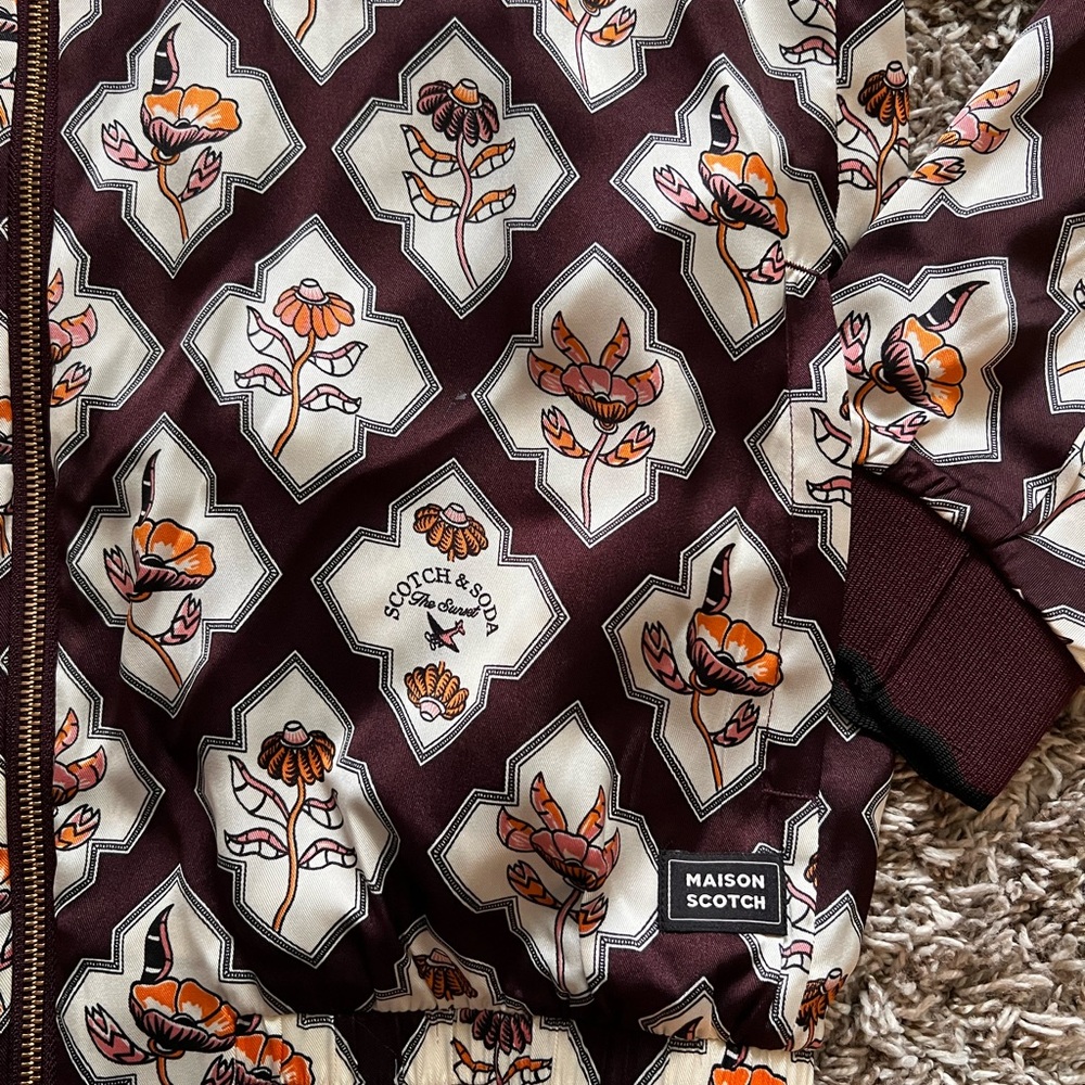 Scotch & Soda Dark Burgundy Floral Bomber Jacket reversible. - Picture 4 of 10
